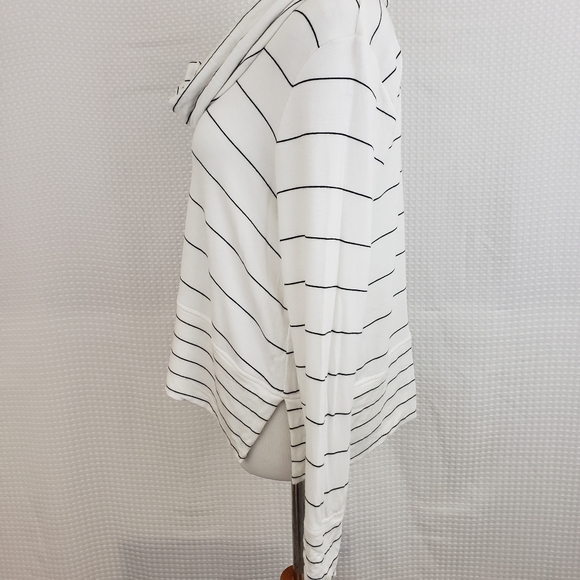 Lou & Grey Signaturesoft Top White Black Stripe Cowl Neck Shirt size Small - Picture 5 of 7